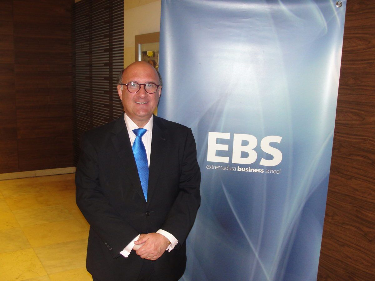 Profesor D. Enrique Salas EBS